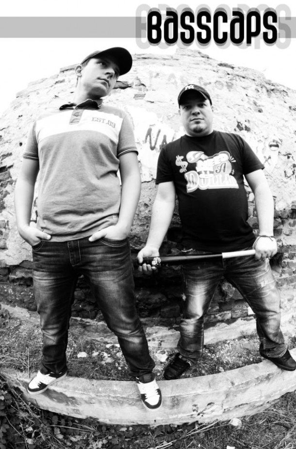 Basscaps